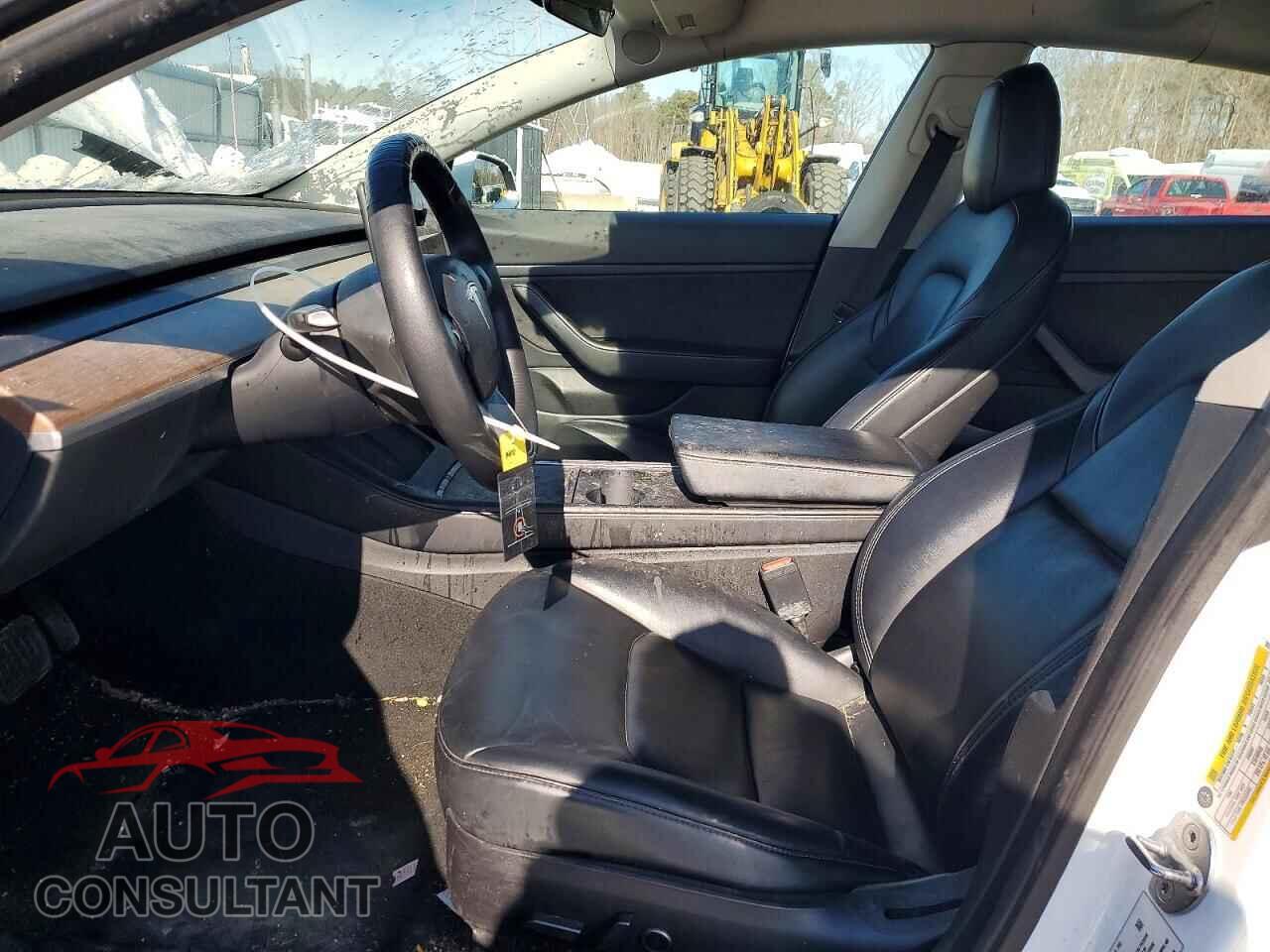TESLA MODEL 3 2021 - 5YJ3E1EB2MF906768
