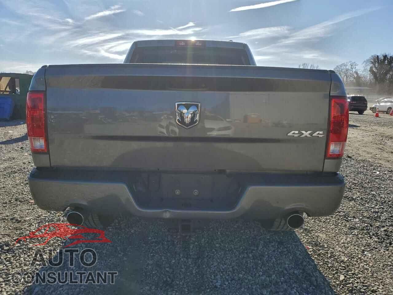 DODGE RAM 1500 2012 - 1C6RD7FT4CS252341