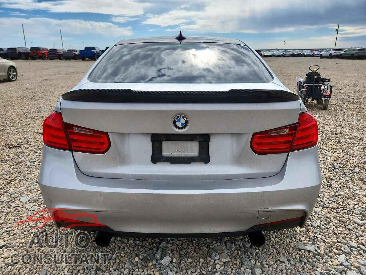 BMW 3 SERIES 2013 - WBA3A9C59DF474924