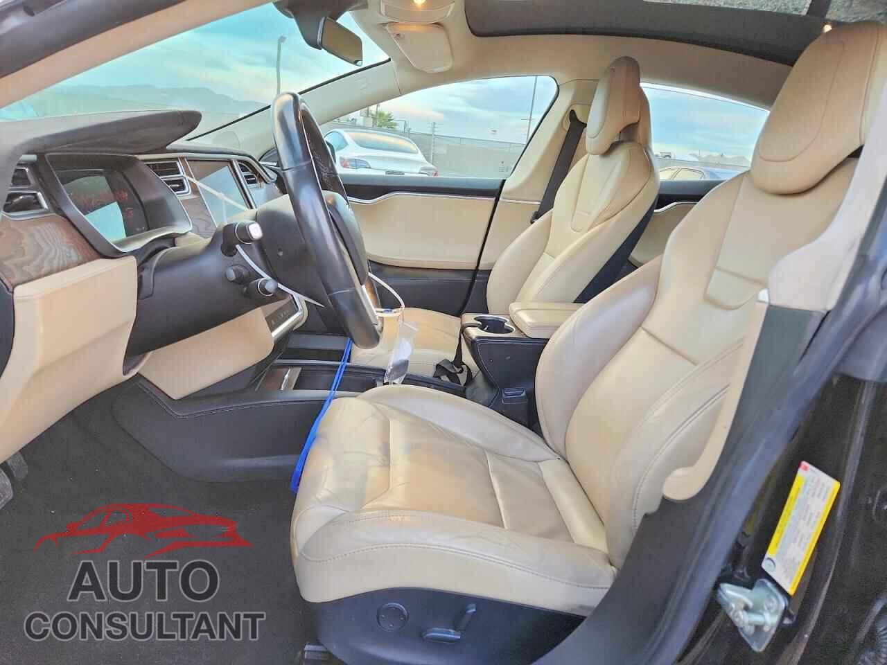 TESLA MODEL S 2017 - 5YJSA1E22HF200624