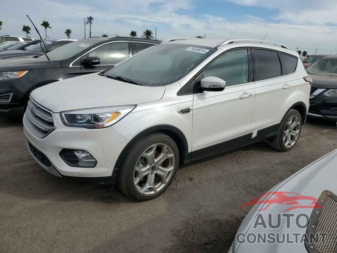 FORD ESCAPE 2017 - 1FMCU0J94HUB37019