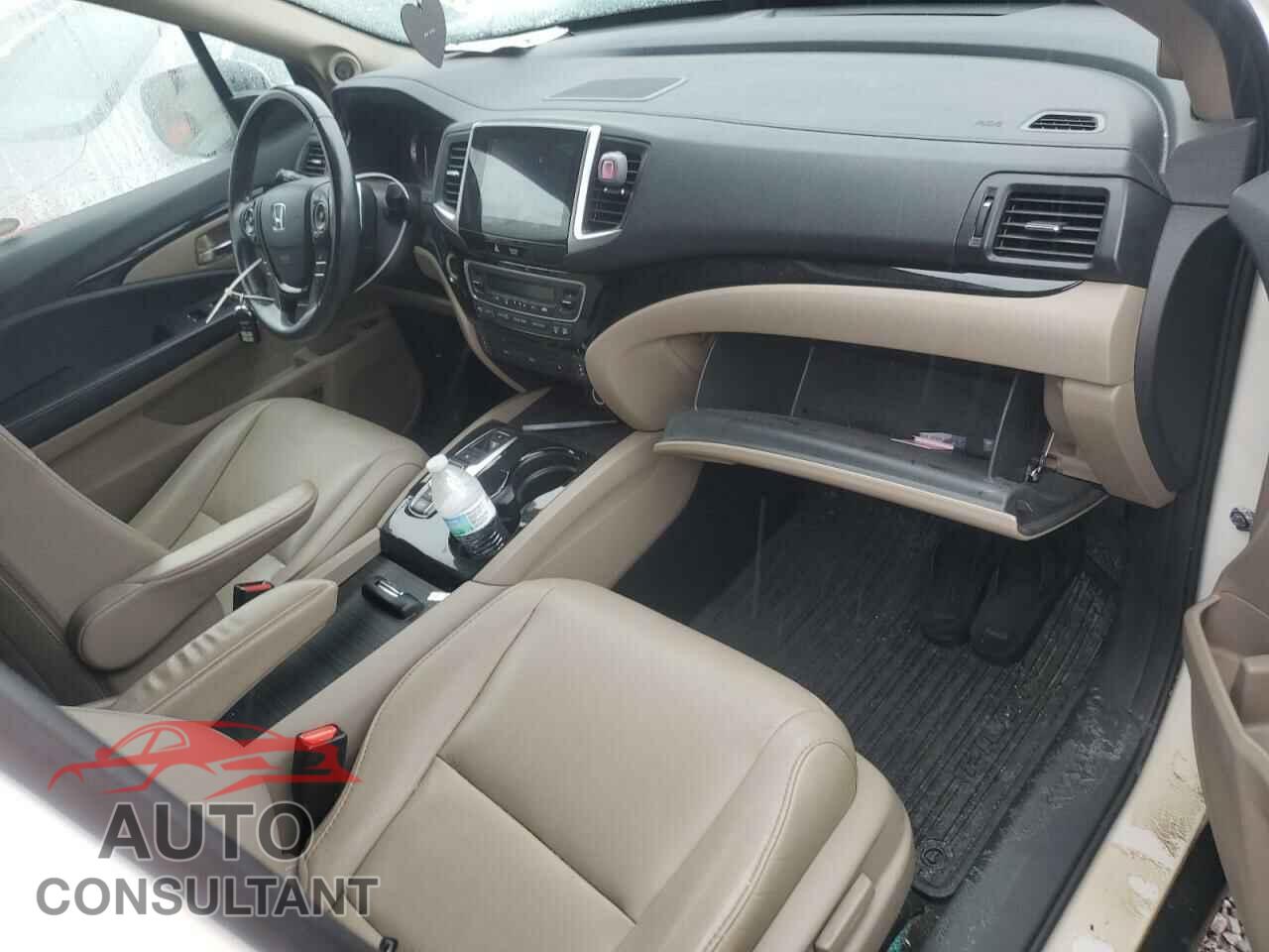 HONDA PILOT 2017 - 5FNYF6H90HB035688