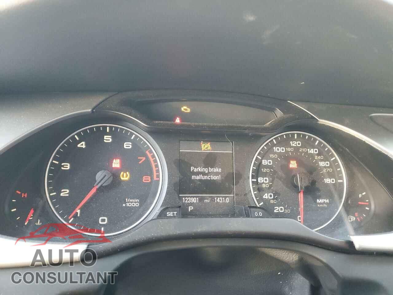 AUDI A4 2012 - WAUWFAFL6CA114337