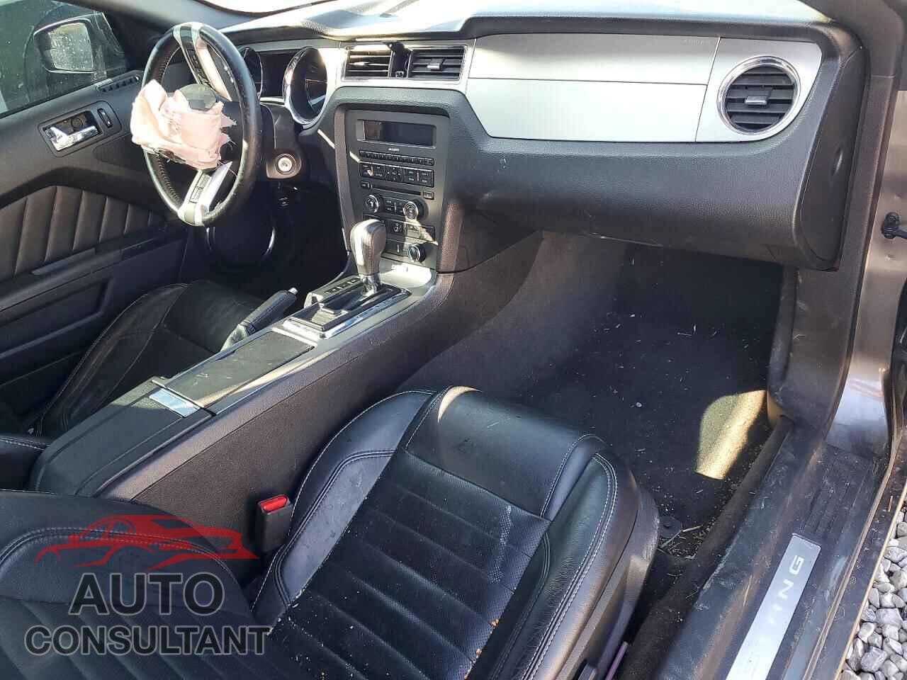 FORD ALL Models 2014 - 1ZVBP8AM4E5305819