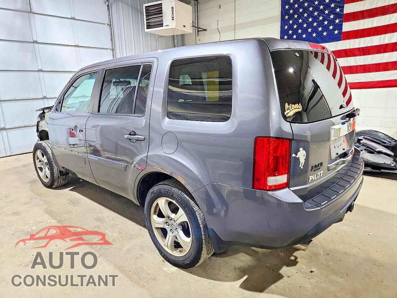 HONDA PILOT 2015 - 5FNYF4H75FB059842
