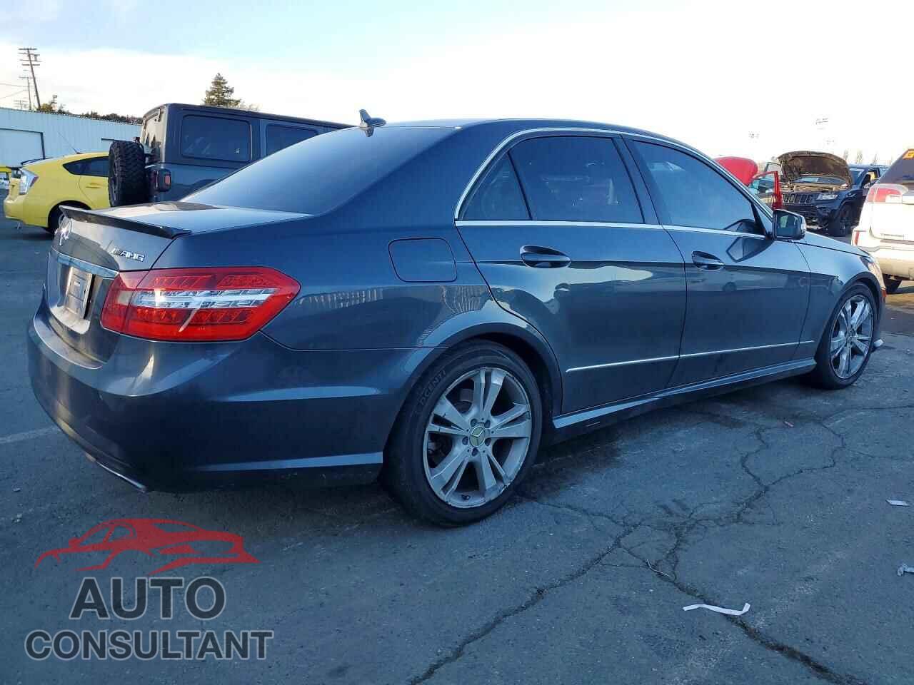 MERCEDES-BENZ E-CLASS 2013 - WDDHF5KB2DA702372
