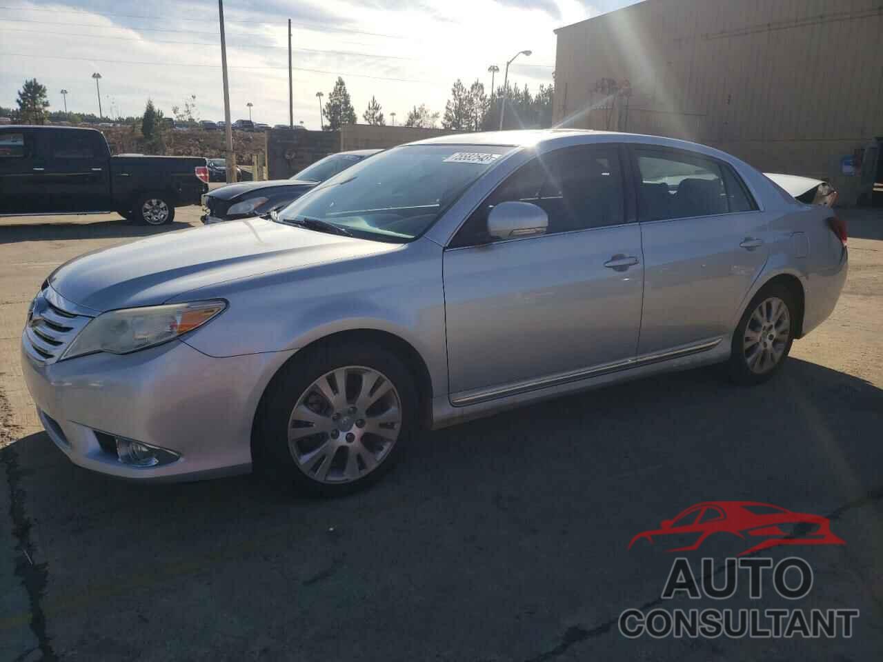 TOYOTA AVALON 2011 - 4T1BK3DBXBU425832