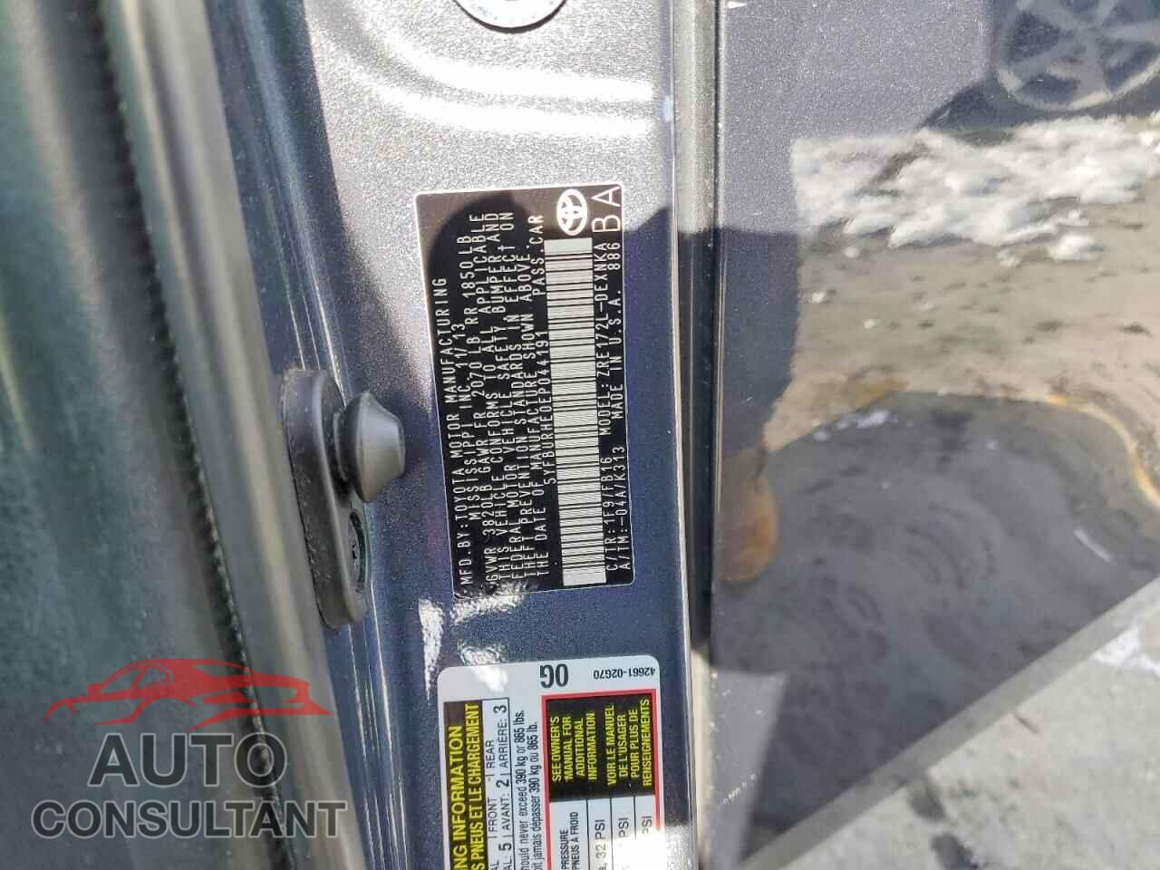 TOYOTA COROLLA 2014 - 5YFBURHE0EP044191