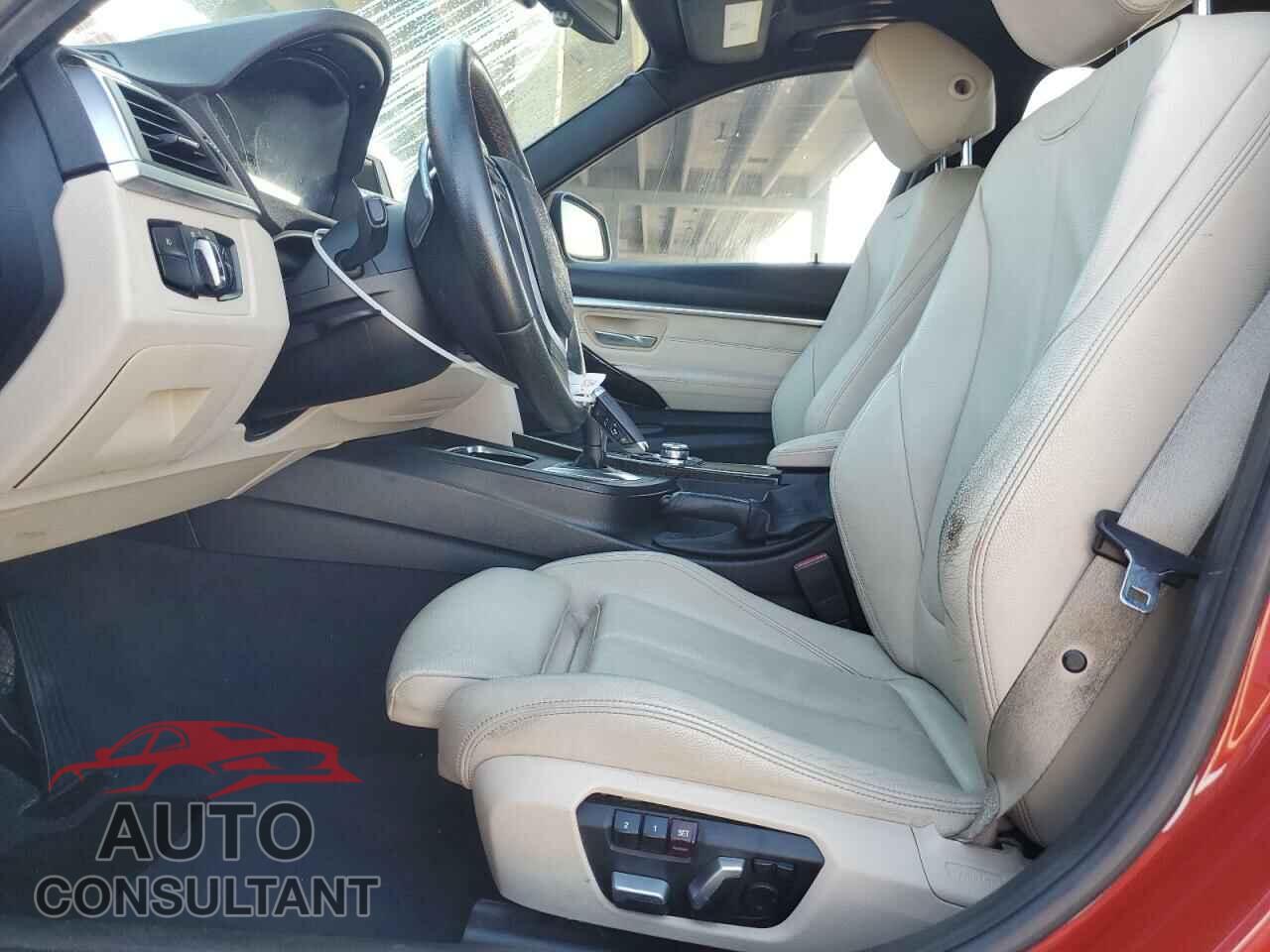 BMW 3 SERIES 2016 - WBA8E9G52GNU28138
