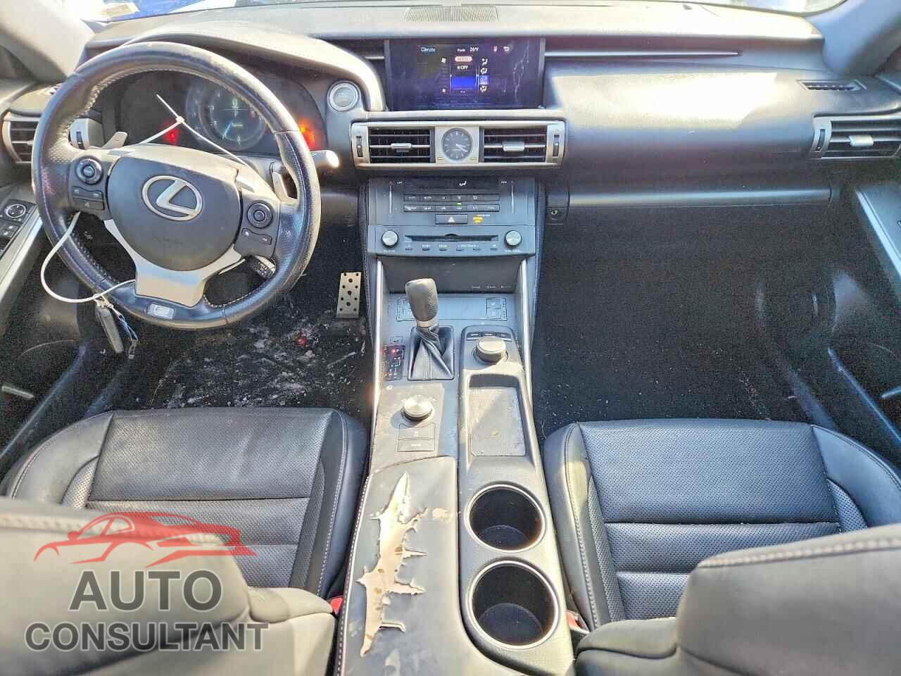 LEXUS IS 2016 - JTHBA1D2XG5031565
