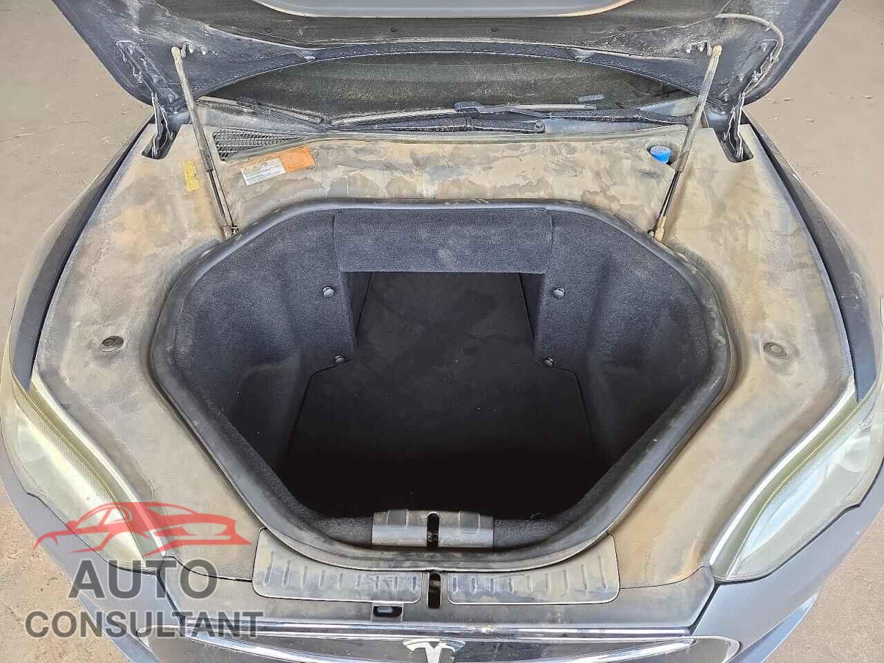 TESLA MODEL S 2013 - 5YJSA1AG1DFP05033