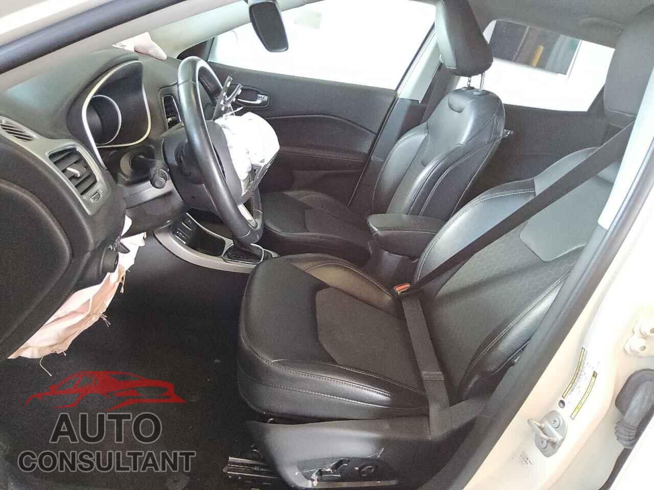 JEEP COMPASS 2019 - 3C4NJCBB4KT762952