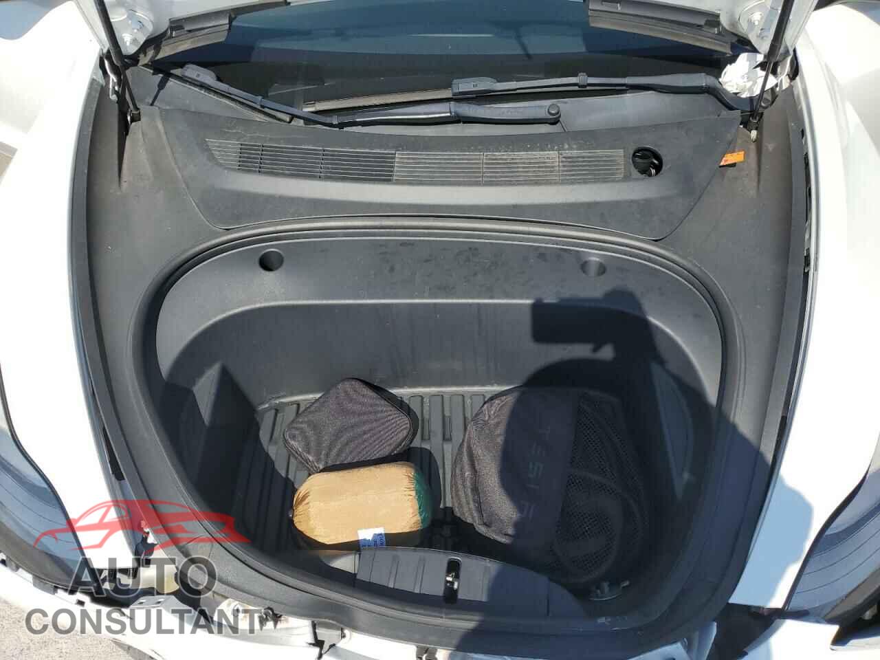 TESLA MODEL 3 2021 - 5YJ3E1EA7MF098246
