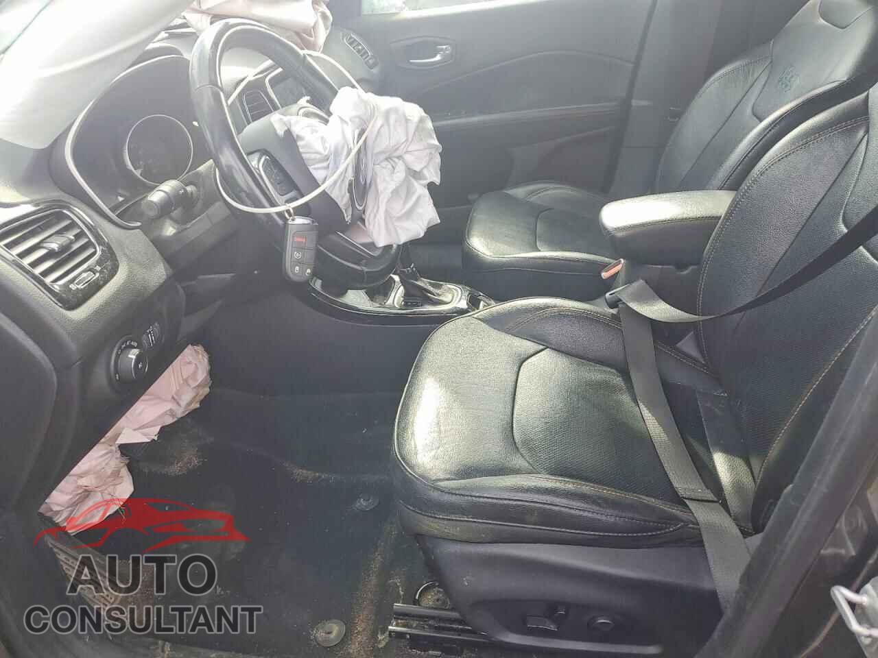 JEEP COMPASS 2020 - 3C4NJDCB7LT246090