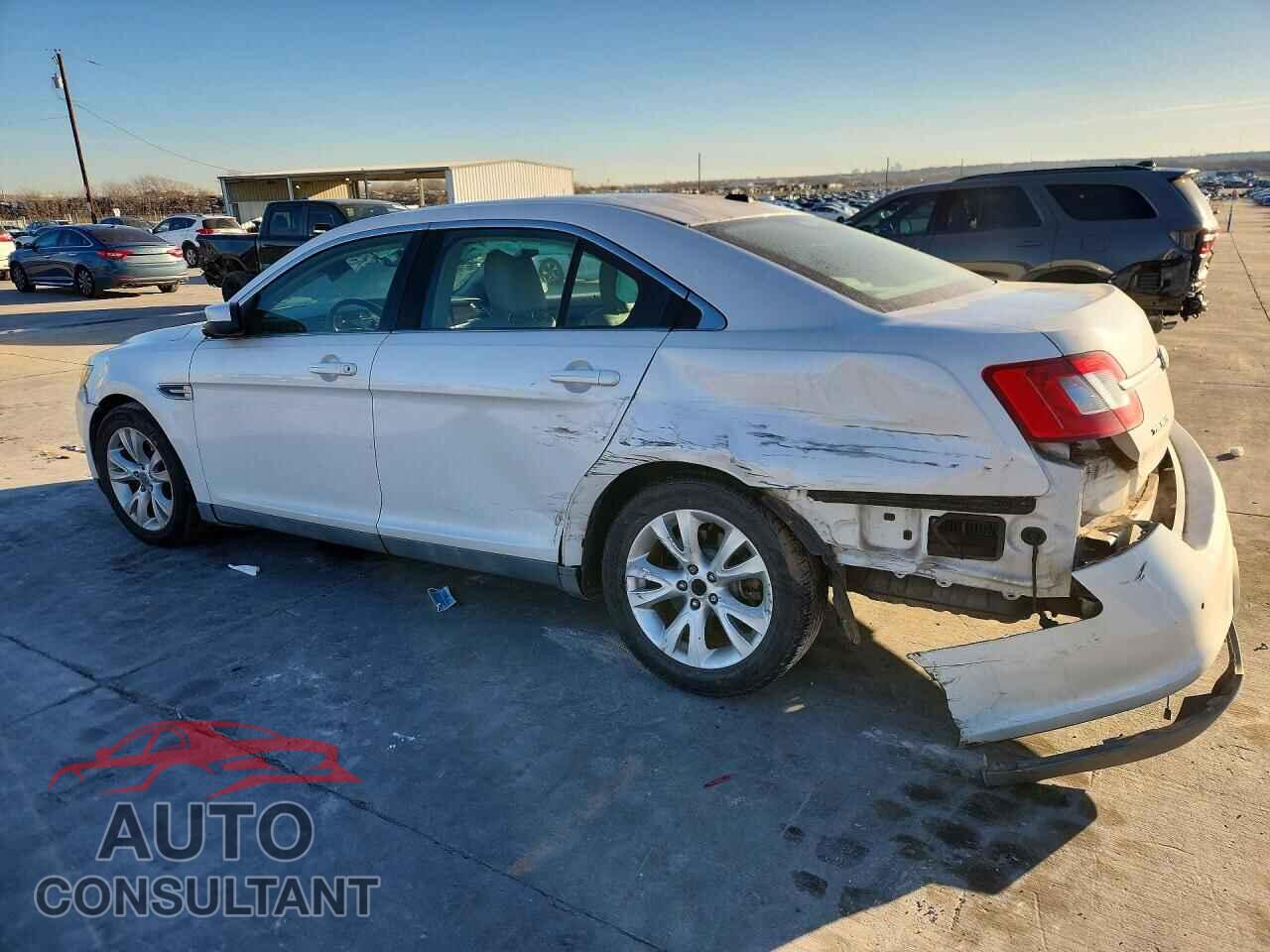 FORD TAURUS 2011 - 1FAHP2EW8BG136044