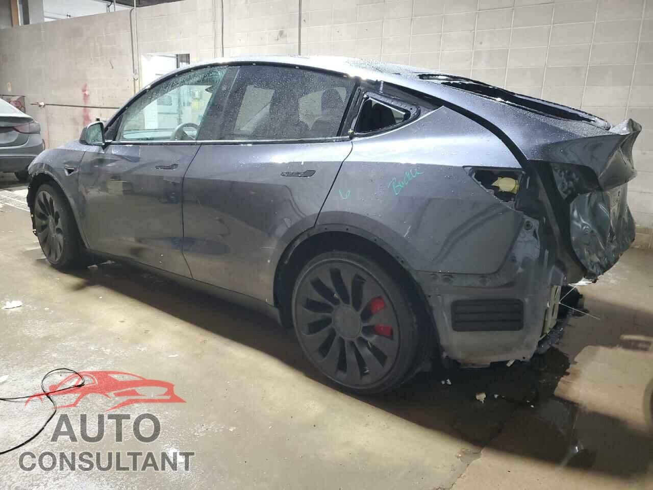 TESLA MODEL Y 2023 - 7SAYGDEF1PF802283