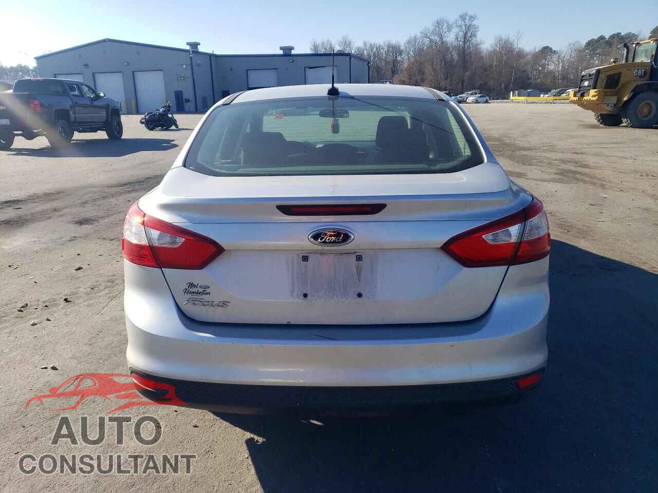 FORD FOCUS 2012 - 1FAHP3E23CL243675
