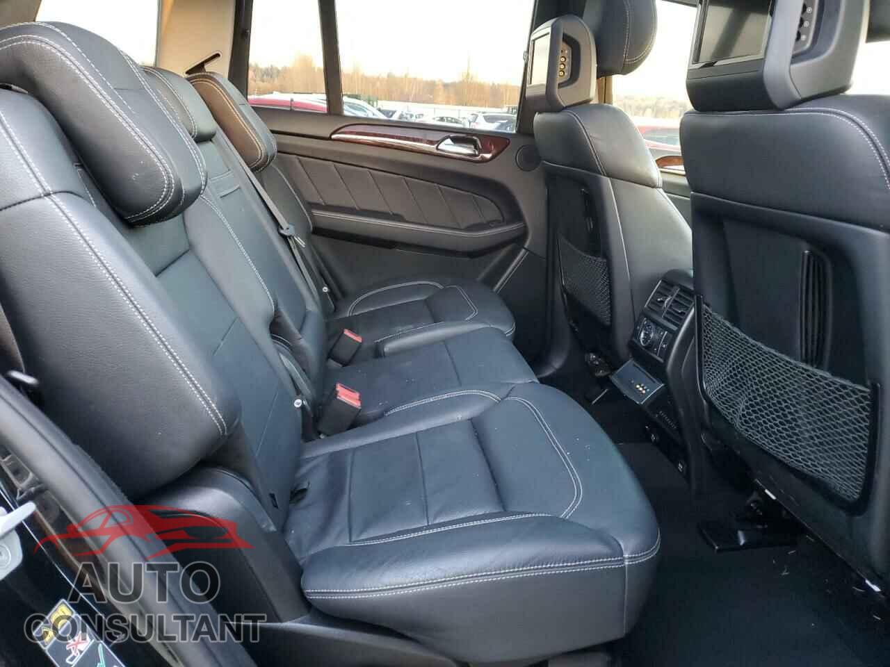 MERCEDES-BENZ GL-CLASS 2015 - 4JGDF2EE4FA518904