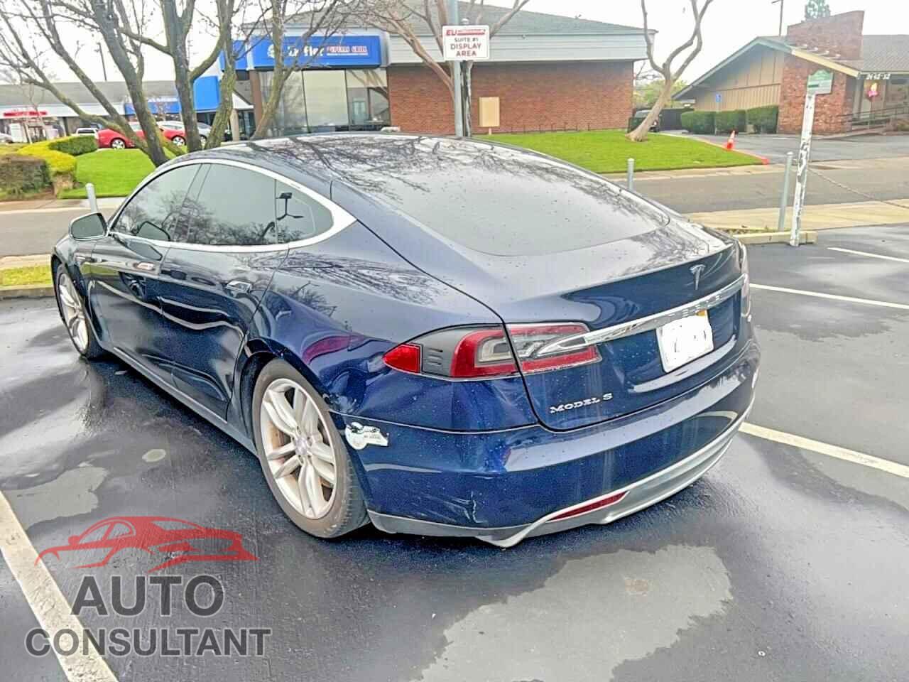 TESLA MODEL S 2013 - 5YJSA1AG8DFP04672