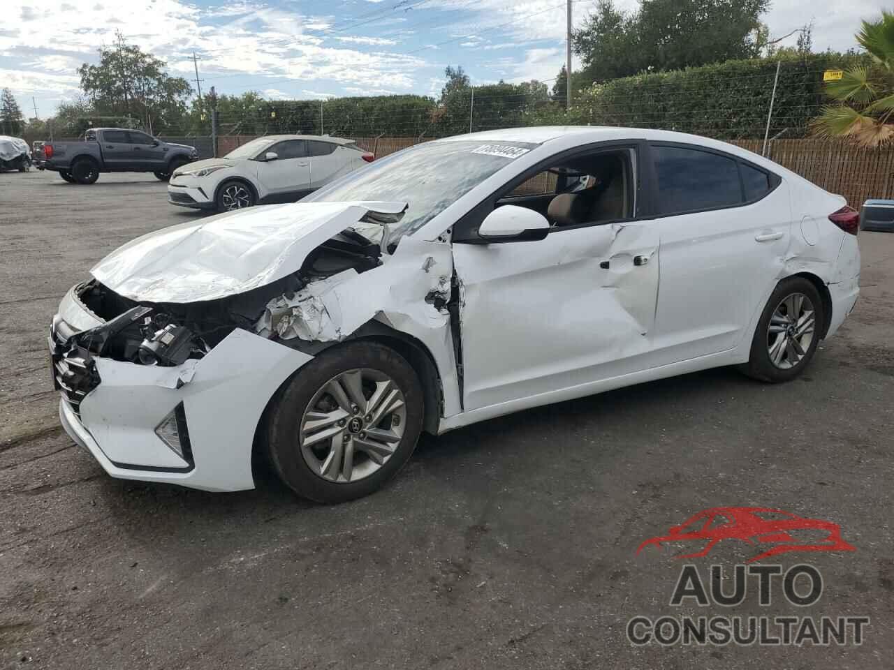 HYUNDAI ELANTRA 2019 - 5NPD84LFXKH448849