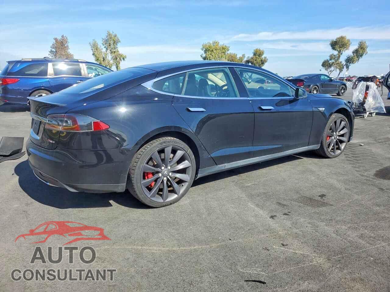 TESLA MODEL S 2014 - 5YJSA1H17EFP32269
