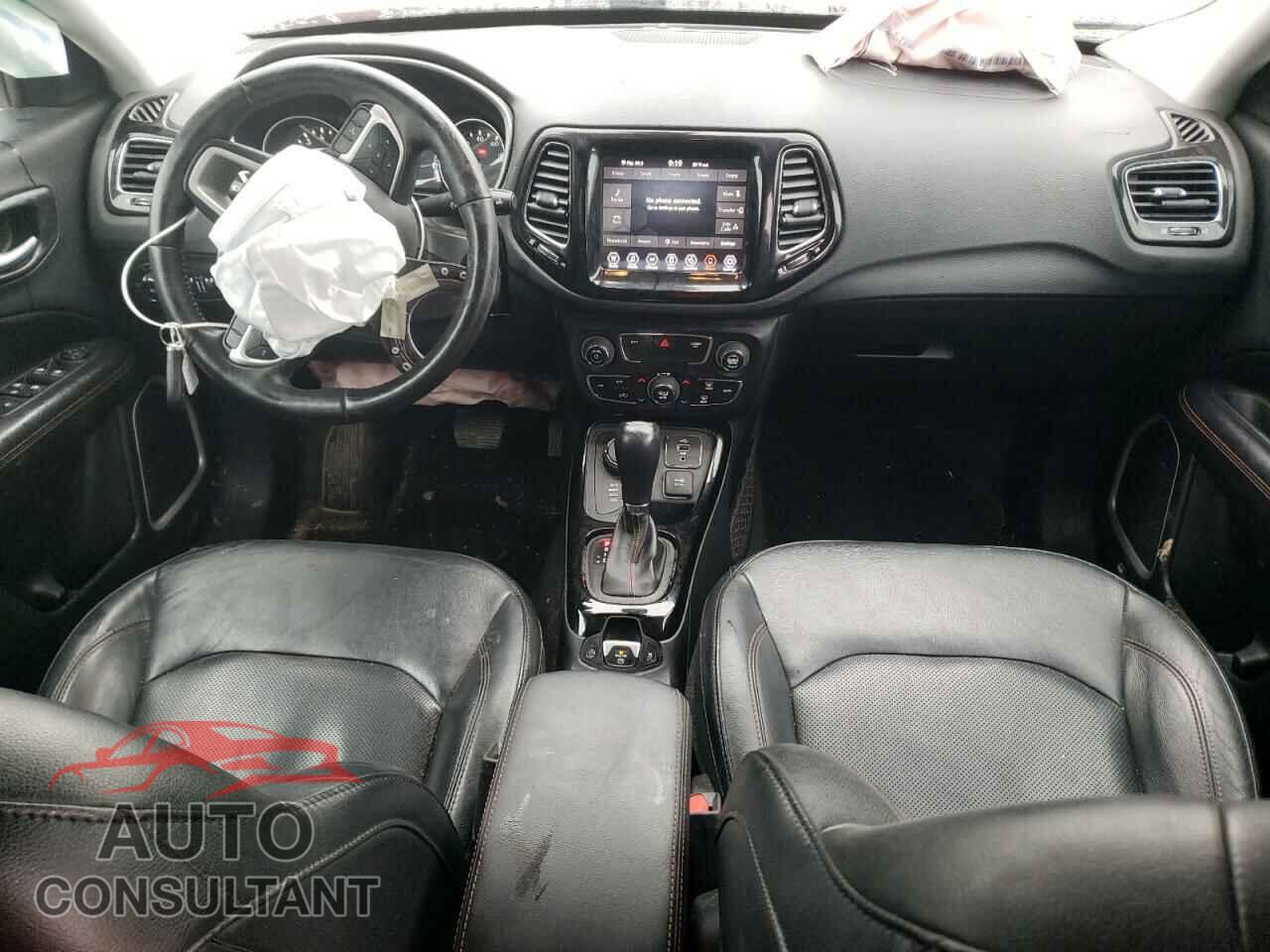 JEEP COMPASS 2018 - 3C4NJDCB9JT201570