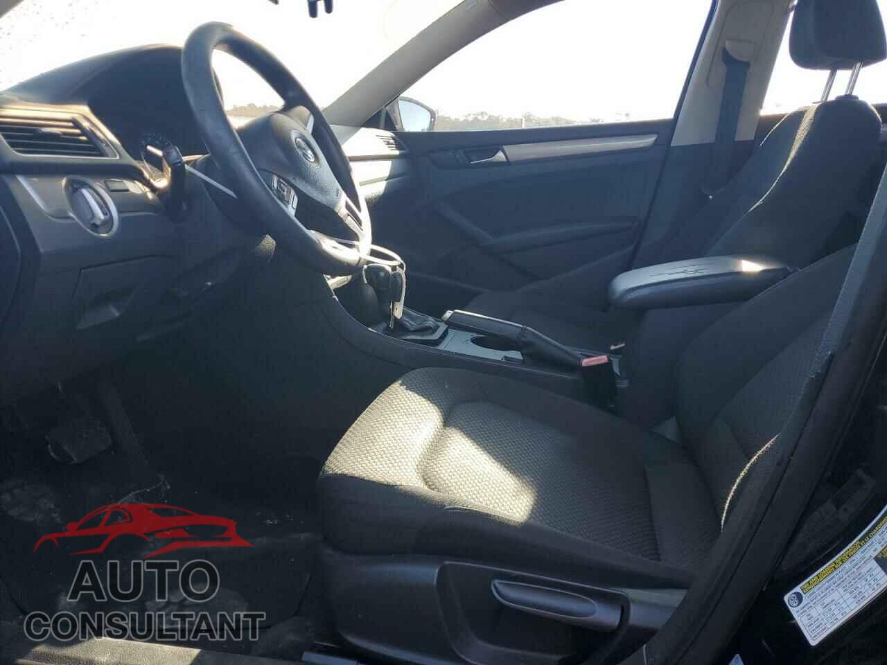 VOLKSWAGEN PASSAT 2012 - 1VWAP7A39CC102740
