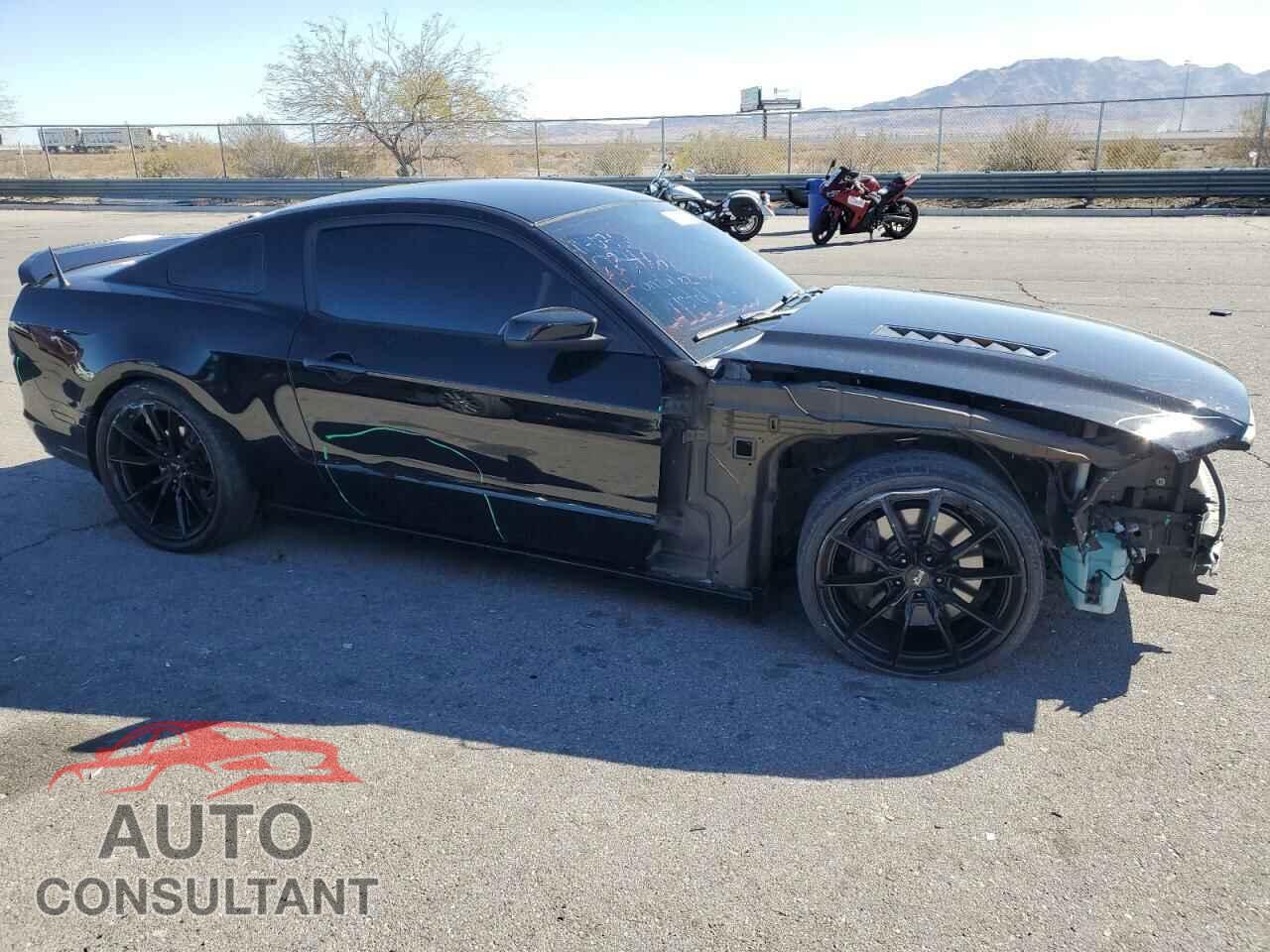 FORD MUSTANG 2013 - 1ZVBP8CF7D5200902