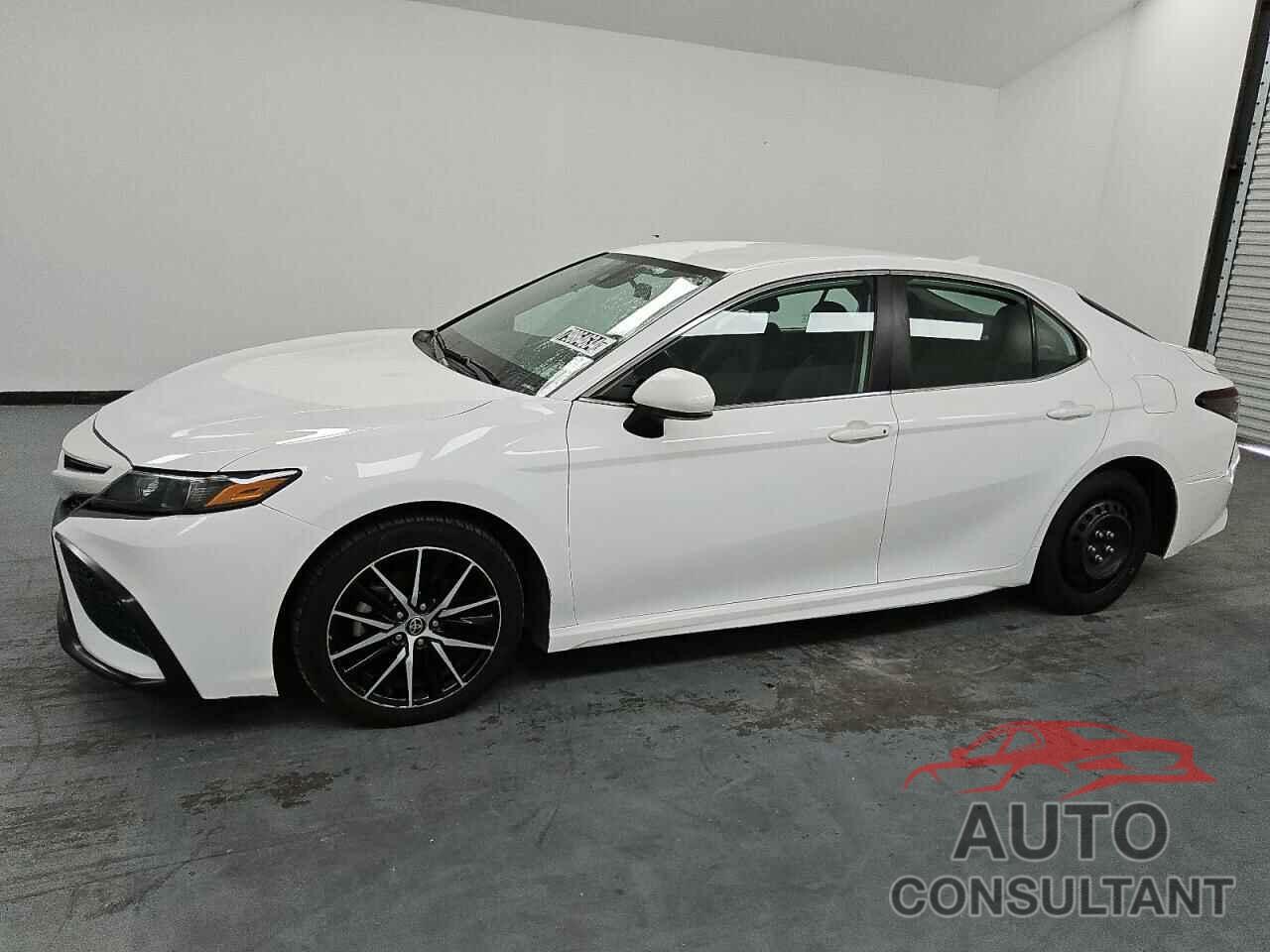 TOYOTA CAMRY 2021 - 4T1G11AK2MU585790