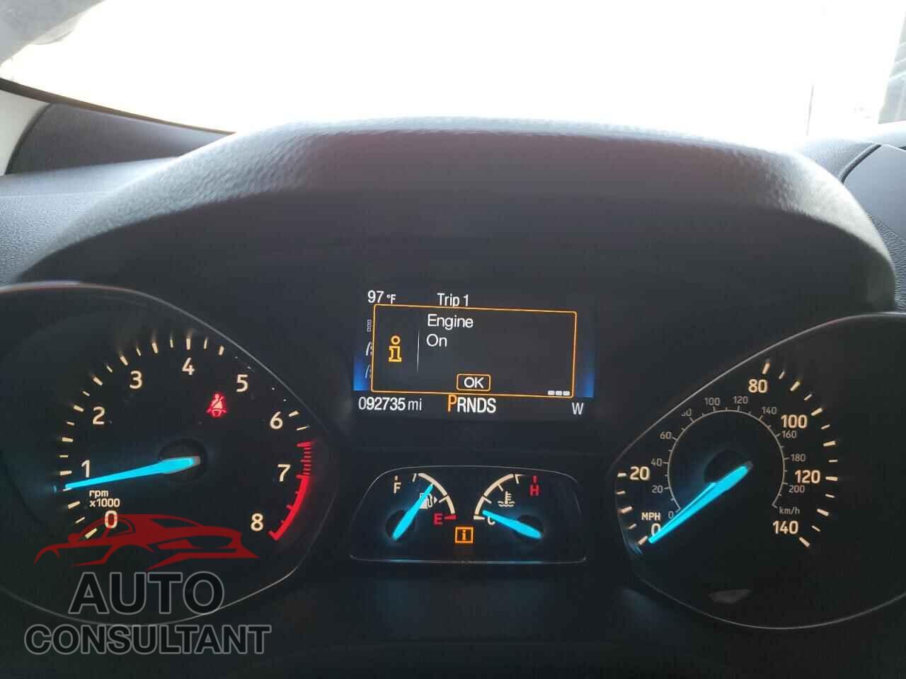 FORD ESCAPE 2017 - 1FMCU0F72HUC11383