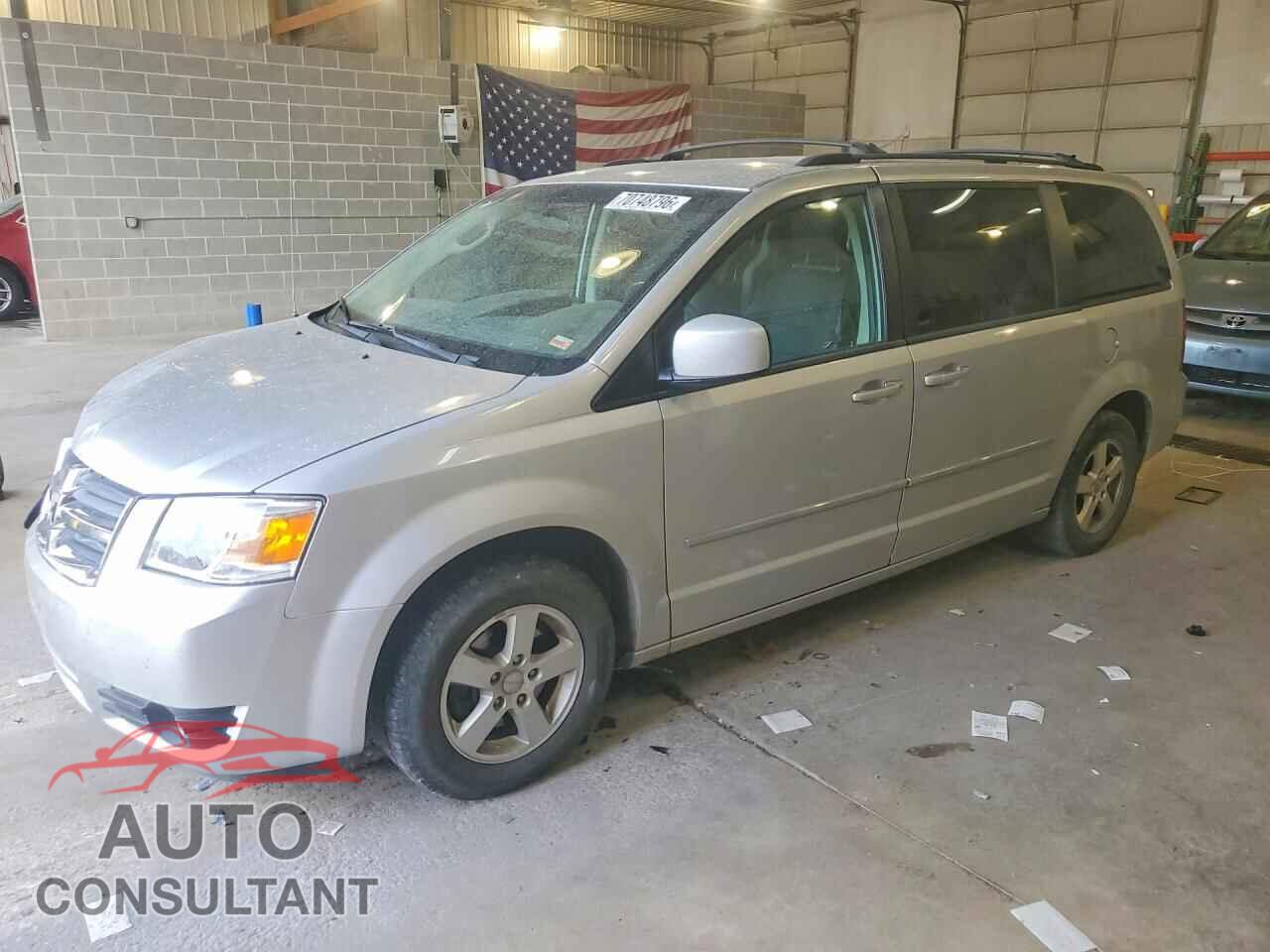 DODGE CARAVAN 2010 - 2D4RN5D17AR215930