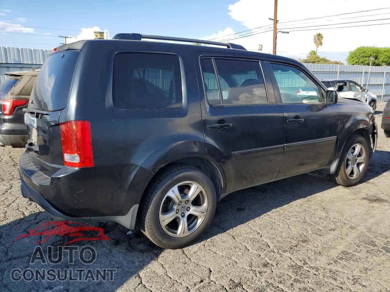 HONDA PILOT 2013 - 5FNYF3H43DB015674