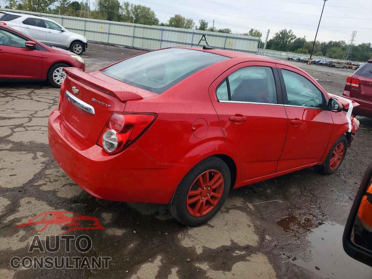 CHEVROLET SONIC 2013 - 1G1JC5SH3D4162725