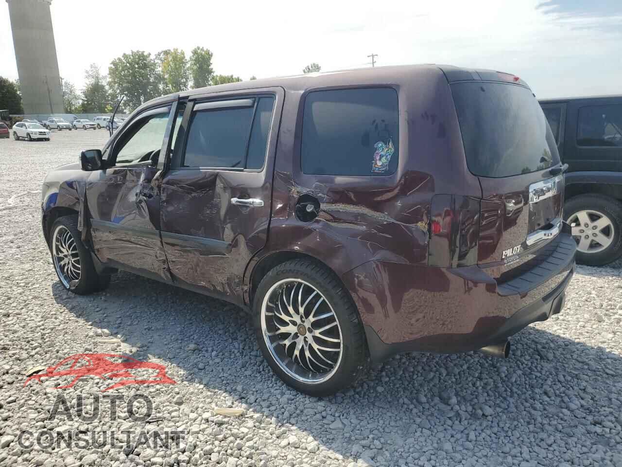 HONDA PILOT 2015 - 5FNYF4H27FB032002