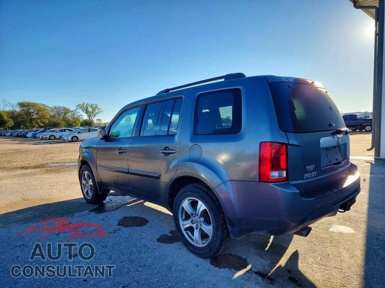HONDA PILOT 2013 - 5FNYF4H56DB003968