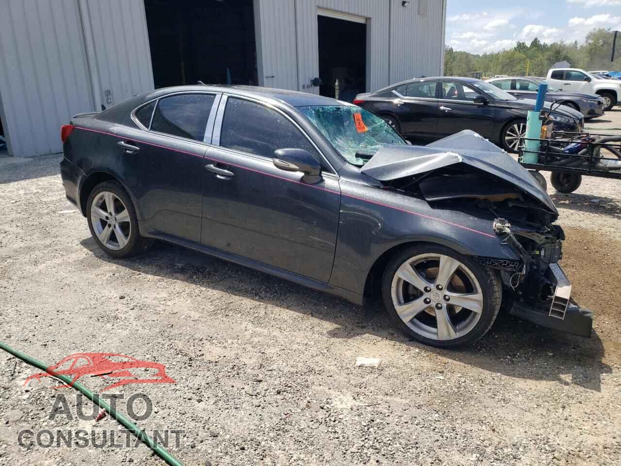 LEXUS IS 2011 - JTHBF5C23B5143658