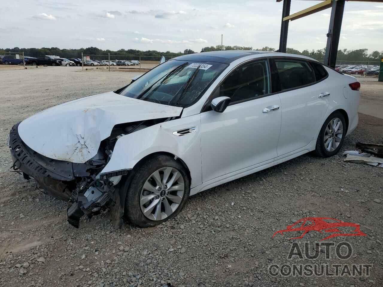 KIA OPTIMA 2018 - 5XXGU4L30JG227933