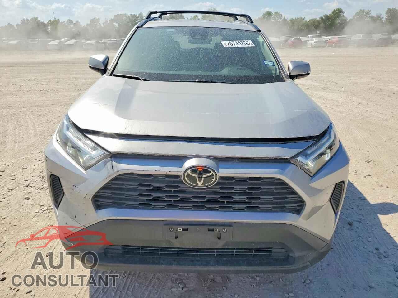 TOYOTA RAV4 2023 - 2T3W1RFV4PW284012
