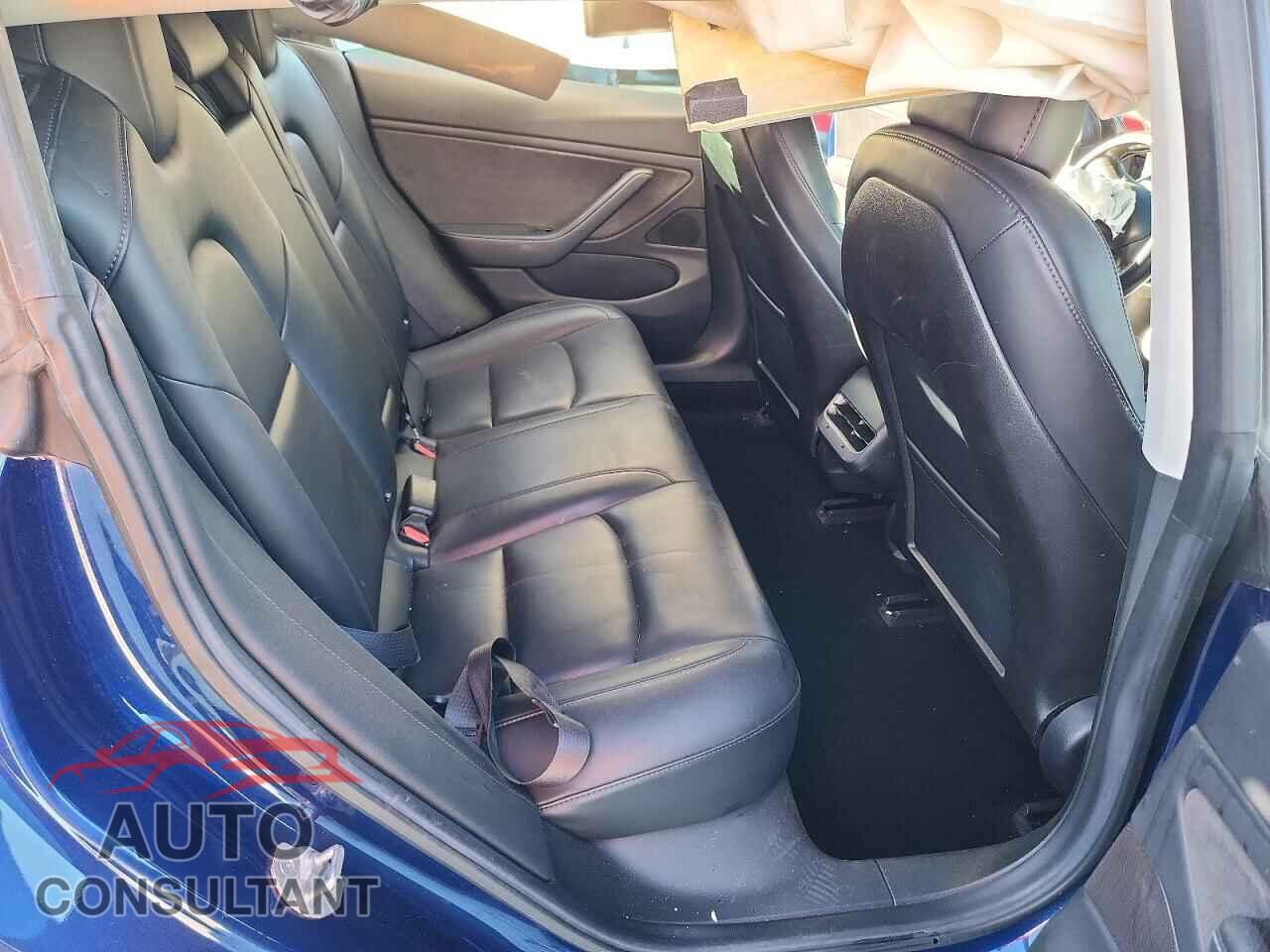 TESLA MODEL 3 2018 - 5YJ3E1EA8JF038424