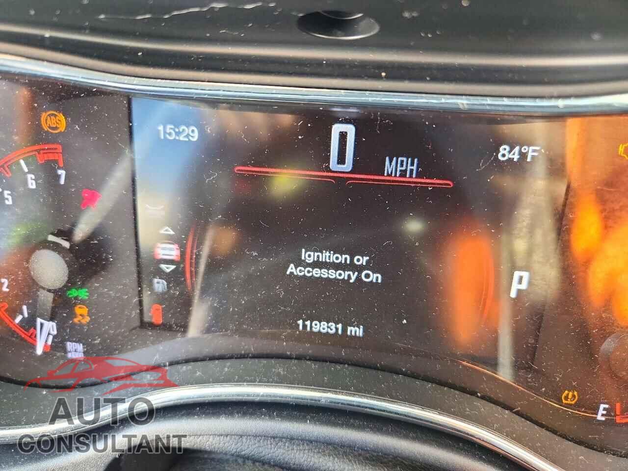 DODGE DURANGO 2018 - 1C4RDJAG2JC292182