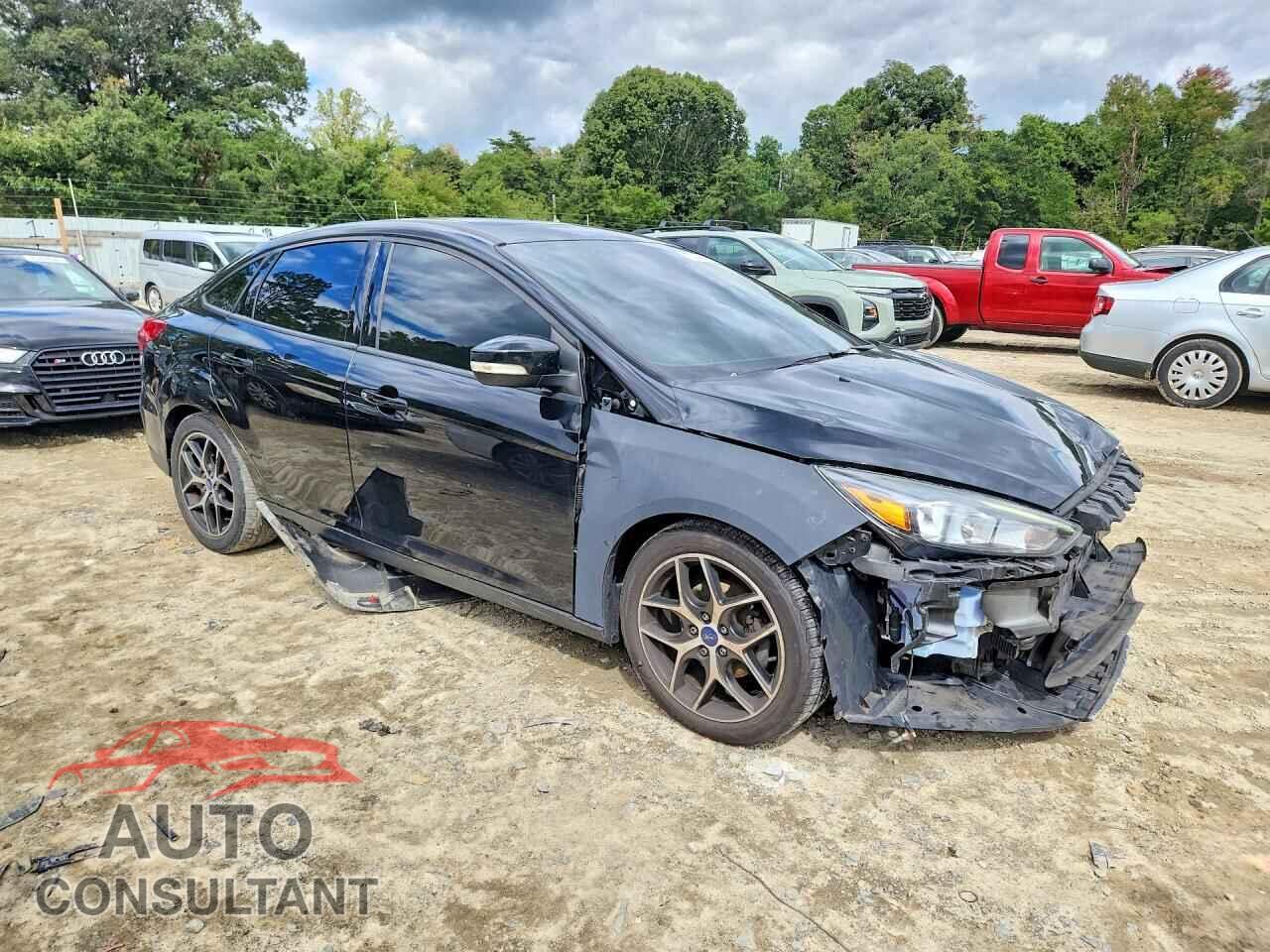 FORD FOCUS 2018 - 1FADP3H22JL221660