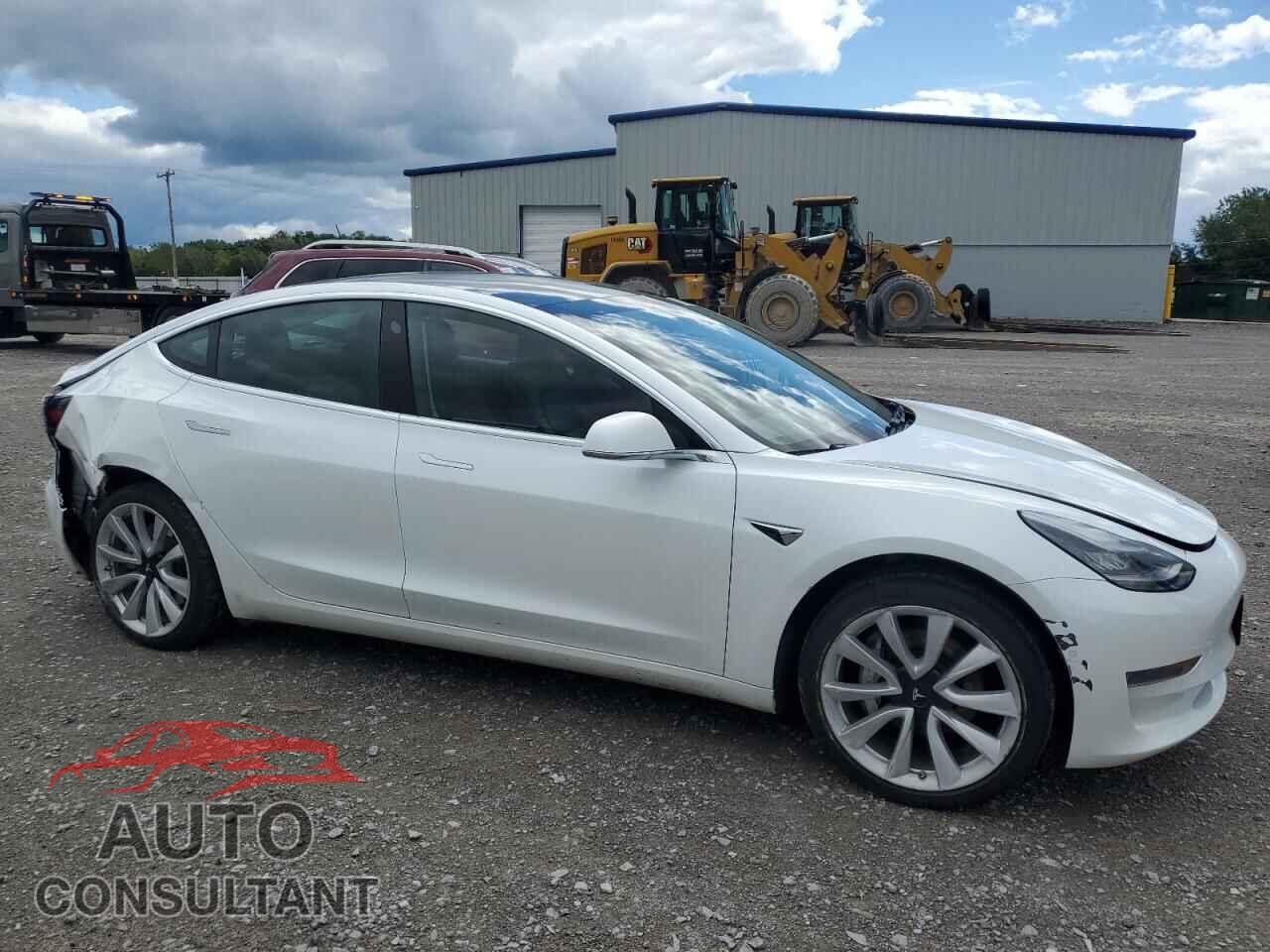 TESLA MODEL 3 2019 - 5YJ3E1EAXKF472569