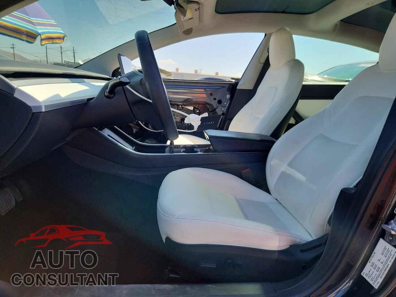 TESLA MODEL 3 2019 - 5YJ3E1EBXKF450418