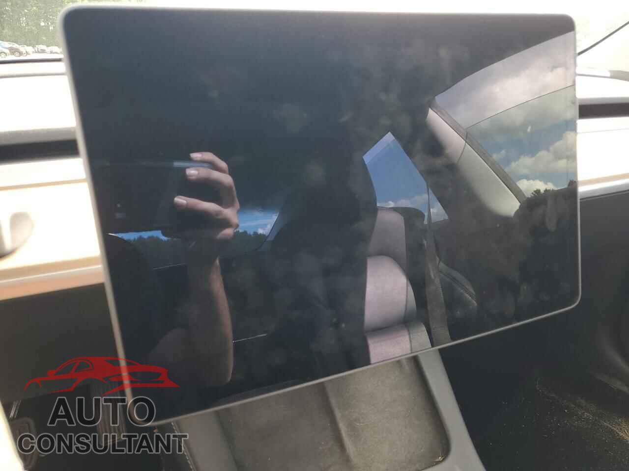 TESLA MODEL 3 2021 - 5YJ3E1EA8MF853954