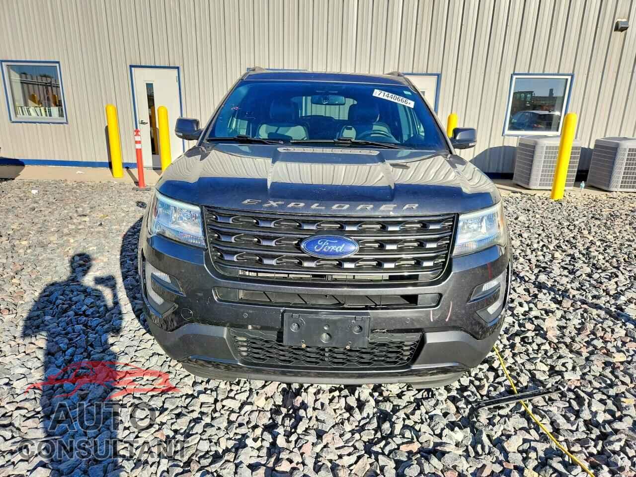 FORD EXPLORER 2017 - 1FM5K8D8XHGE34777