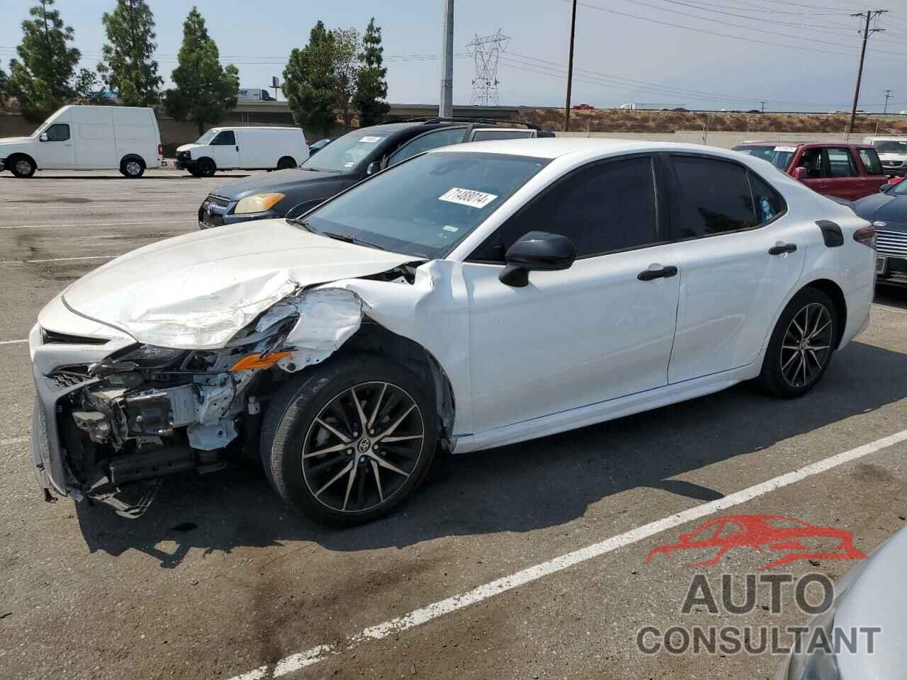 TOYOTA CAMRY 2022 - 4T1G11AK2NU636321