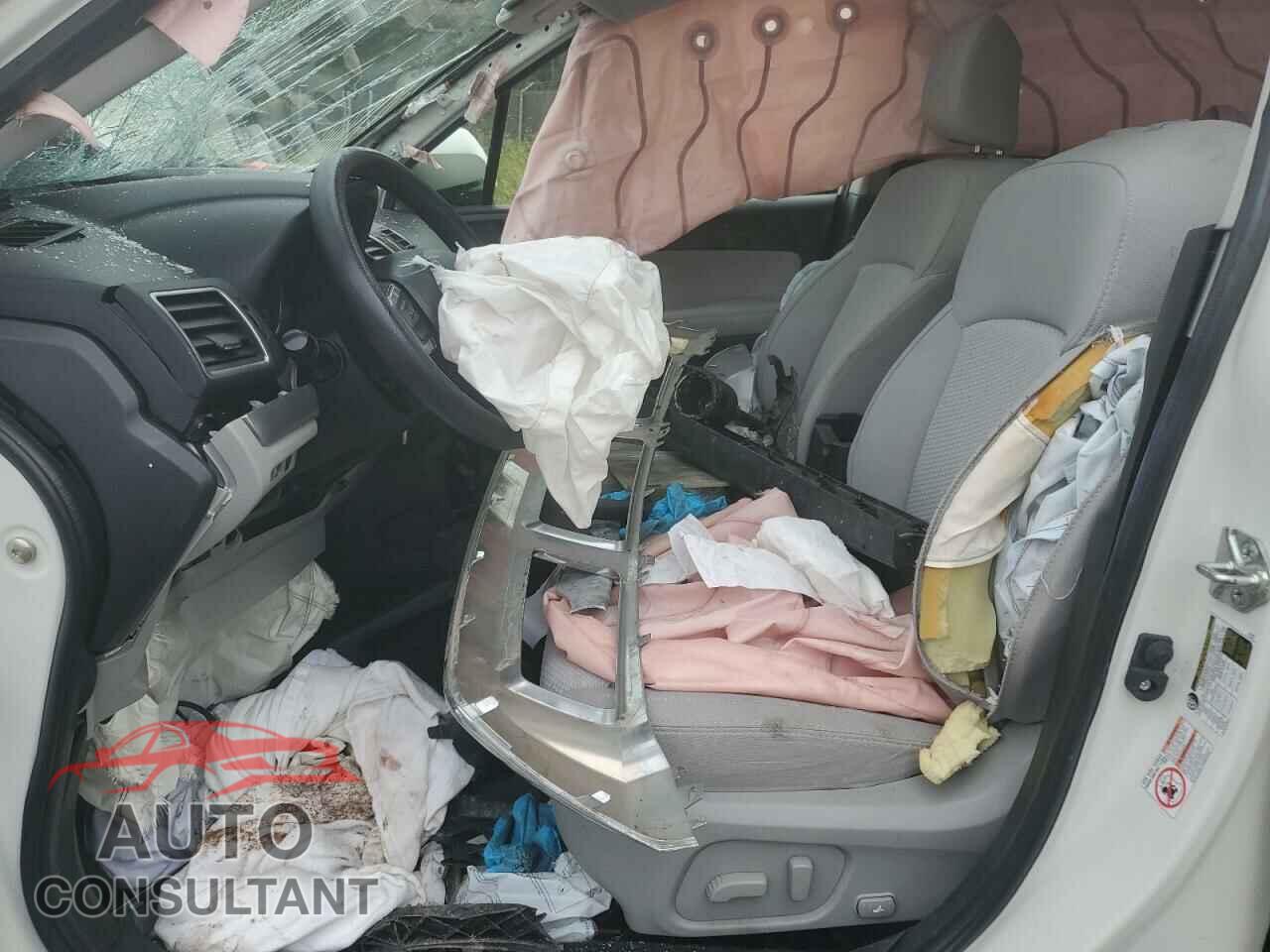 SUBARU FORESTER 2016 - JF2SJAFC3GH453295