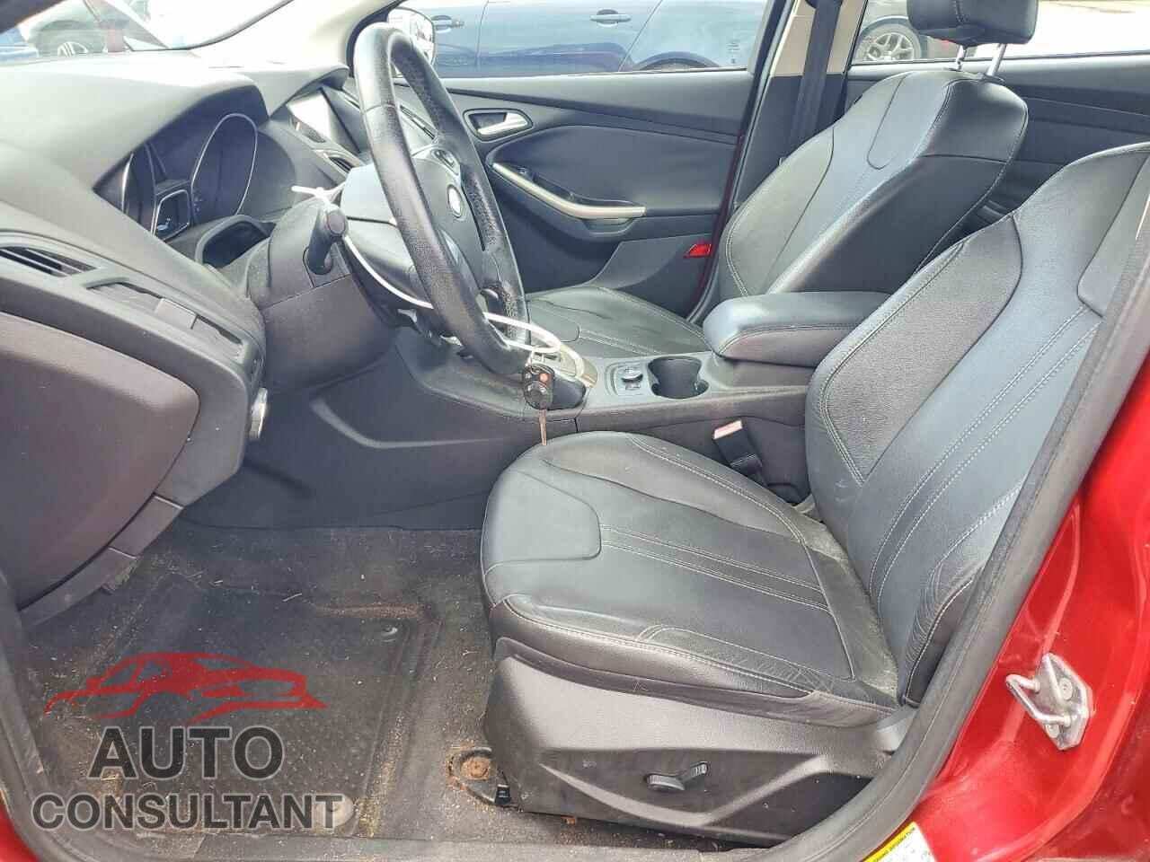 FORD FOCUS 2012 - 1FAHP3H21CL421840