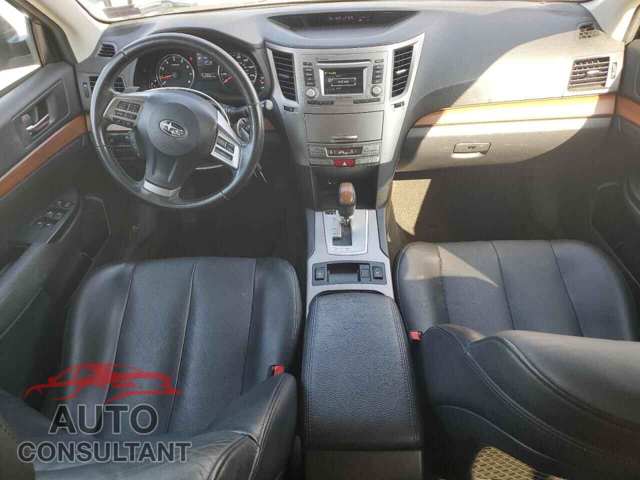 SUBARU OUTBACK 2014 - 4S4BRBLC9E3313095