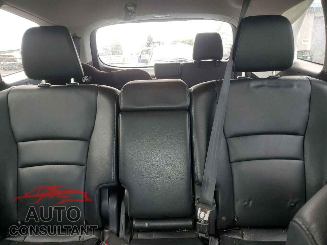 HONDA PILOT 2019 - 5FNYF5H55KB006380